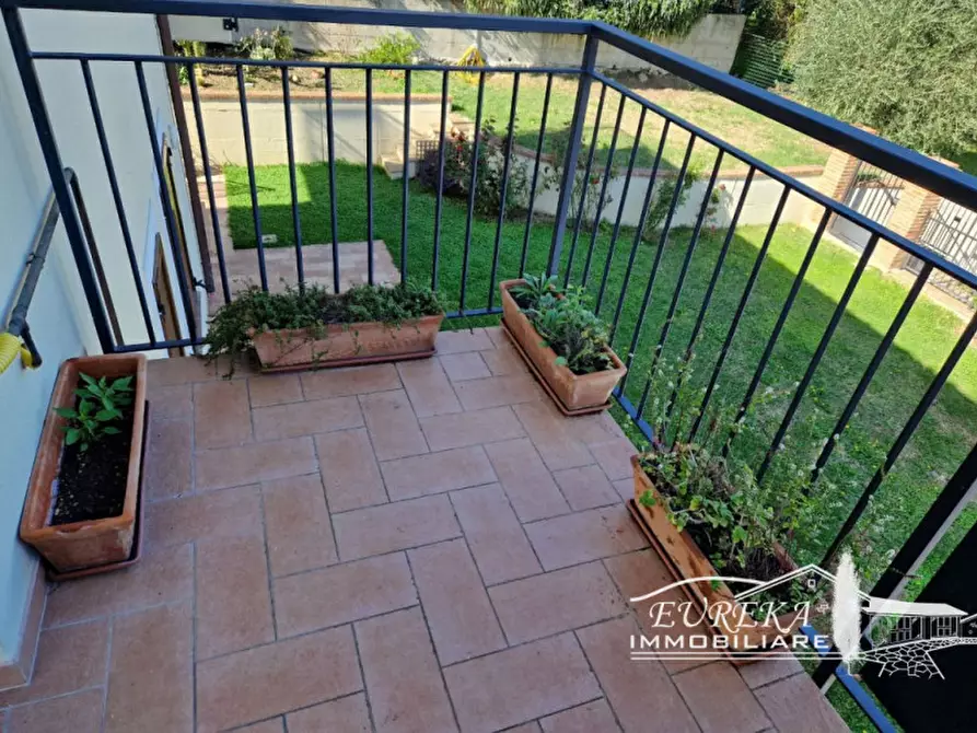 Immagine 21 di Appartamento in vendita  in via roma 152 a Castiglione Del Lago