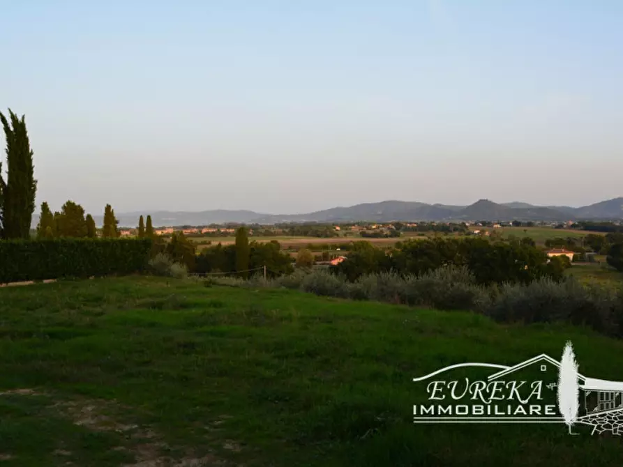 Immagine 24 di Appartamento in vendita  in via roma 152 a Castiglione Del Lago