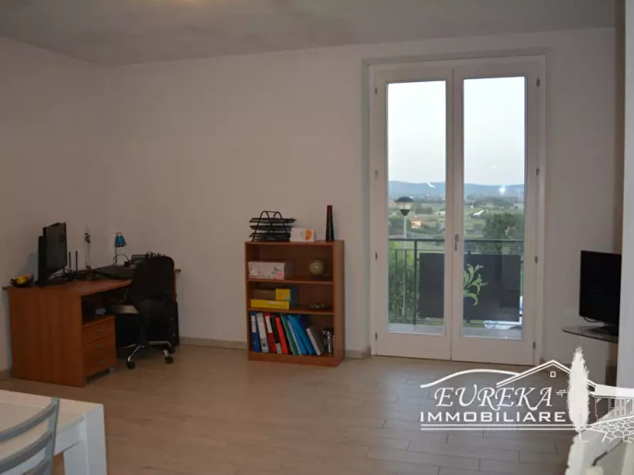 Immagine 27 di Appartamento in vendita  in via roma 152 a Castiglione Del Lago