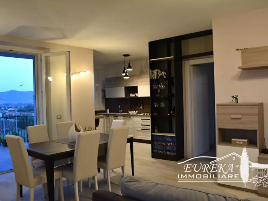 Immagine 35 di Appartamento in vendita  in via roma 152 a Castiglione Del Lago