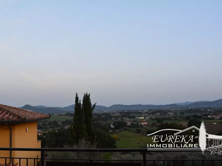 Immagine 52 di Appartamento in vendita  in via roma 152 a Castiglione Del Lago