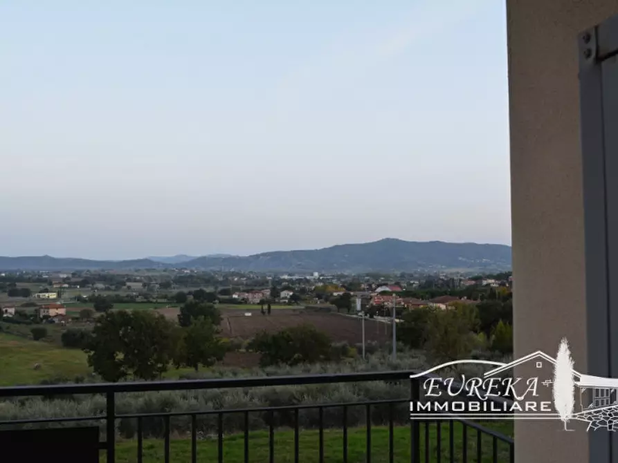 Immagine 53 di Appartamento in vendita  in via roma 152 a Castiglione Del Lago