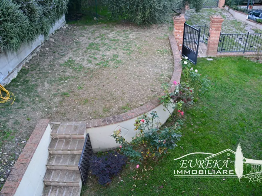 Immagine 54 di Appartamento in vendita  in via roma 152 a Castiglione Del Lago