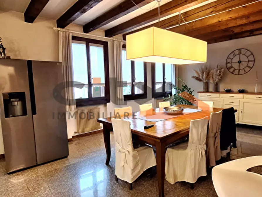 Immagine 4 di Casa indipendente in vendita  a Bassano Del Grappa