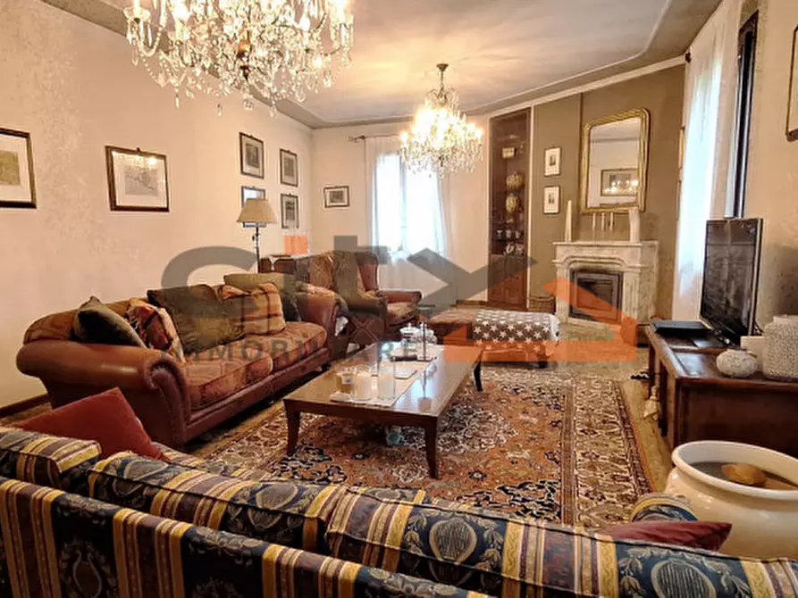 Immagine 7 di Casa indipendente in vendita  a Bassano Del Grappa