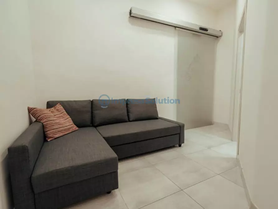 Immagine 5 di Appartamento in vendita  in Corso Umberto I a Napoli