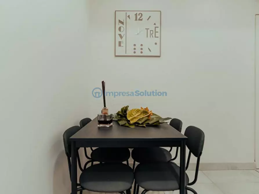 Immagine 6 di Appartamento in vendita  in Corso Umberto I a Napoli