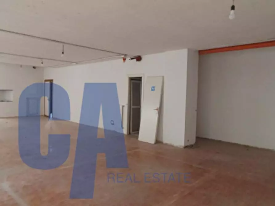 Immagine 2 di Ufficio in affitto  in VIA STROMBOLI a Milano