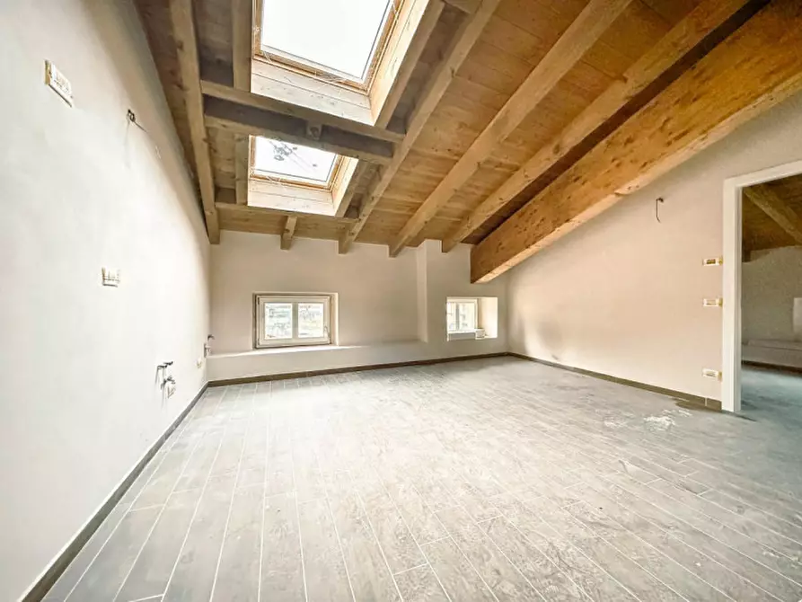 Immagine 5 di Appartamento in vendita  in via paolo zaccheo 16 a Cannobio