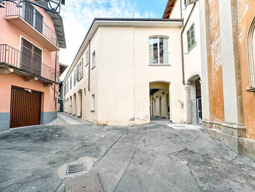 Immagine 26 di Appartamento in vendita  in via paolo zaccheo 16 a Cannobio