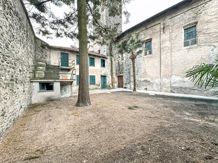 Immagine 34 di Appartamento in vendita  in via paolo zaccheo 16 a Cannobio