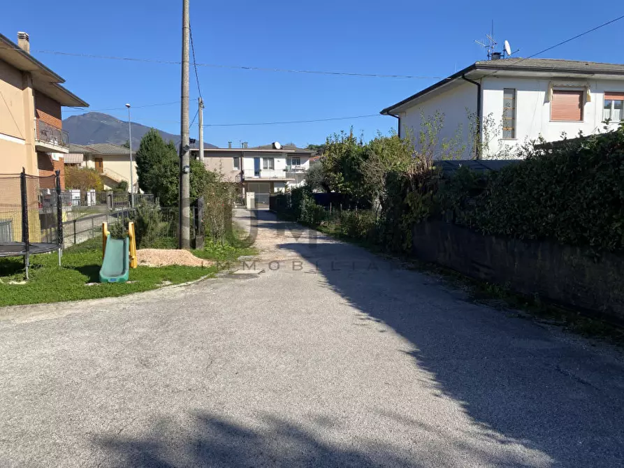 Immagine 4 di Casa bifamiliare in vendita  a Schio