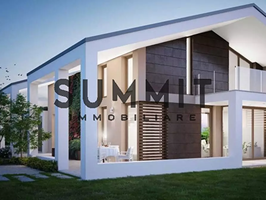 Immagine 11 di Terreno in vendita  a Schio