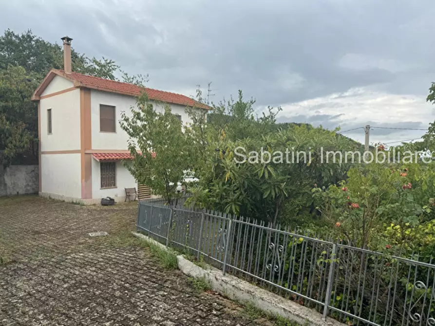 Immagine 17 di Casa indipendente in vendita  in SP81, 65010 Vestea PE a Civitella Casanova