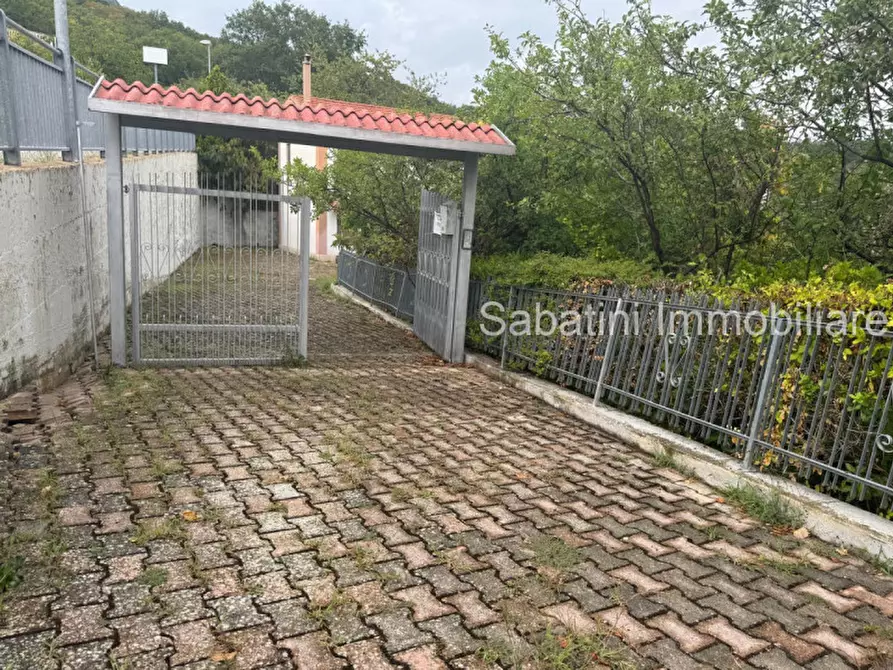 Immagine 25 di Casa indipendente in vendita  in SP81, 65010 Vestea PE a Civitella Casanova