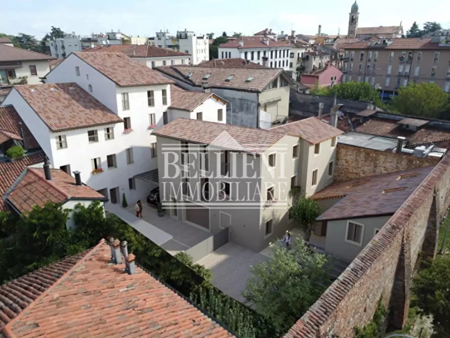 Immagine 9 di Appartamento in vendita  in Porta Padova, 104 a Vicenza