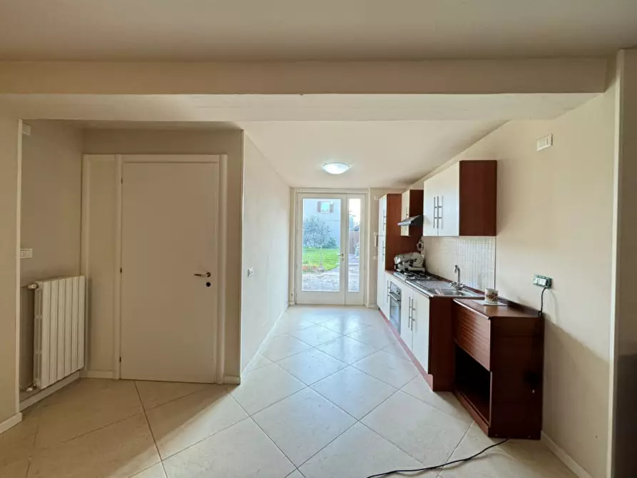 Immagine 6 di Villa in vendita  in ENRICO FERMI a Calvisano