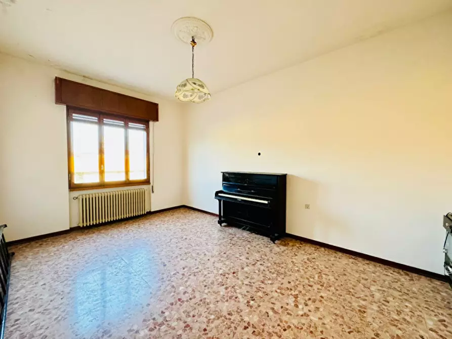 Immagine 14 di Villa in vendita  in ENRICO FERMI a Calvisano