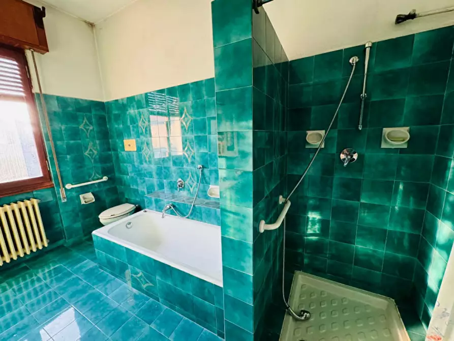 Immagine 21 di Villa in vendita  in ENRICO FERMI a Calvisano