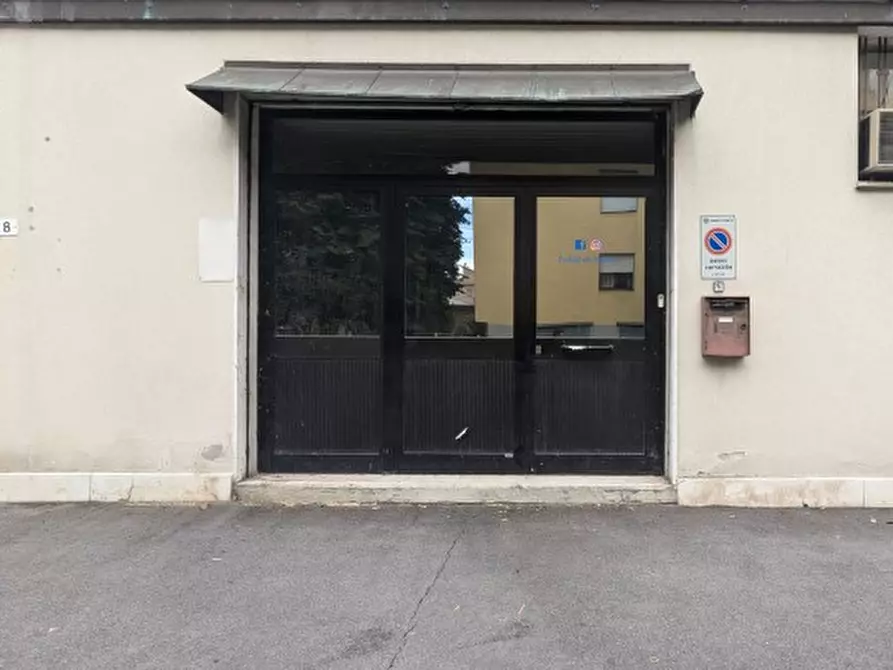 Immagine 1 di Magazzino in vendita  in Via Villafranca, 8 a Venezia