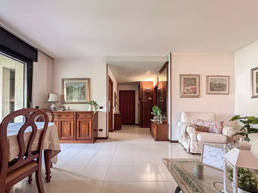 Immagine 1 di Appartamento in vendita  in Via Saval a Verona