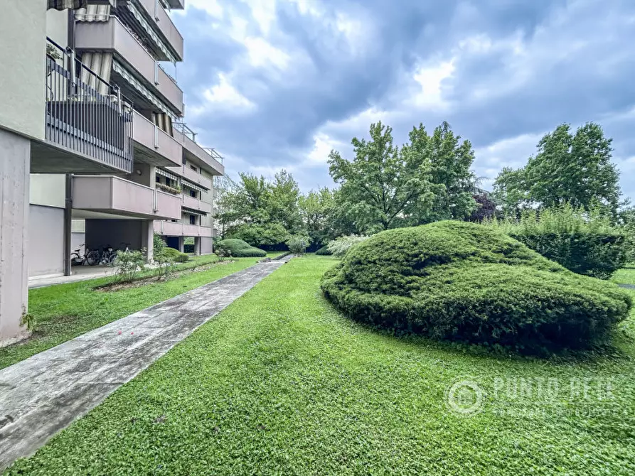 Immagine 40 di Appartamento in vendita  in Via Saval a Verona