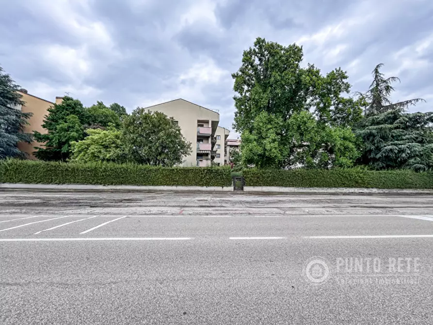 Immagine 42 di Appartamento in vendita  in Via Saval a Verona