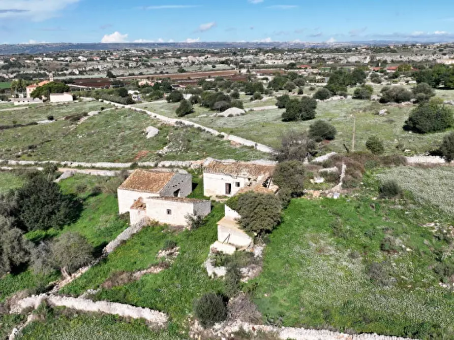 Immagine 13 di Casa indipendente in vendita  a Modica