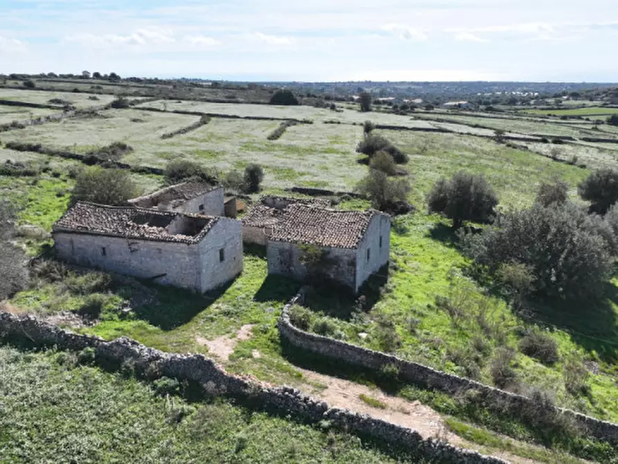 Immagine 19 di Casa indipendente in vendita  a Modica