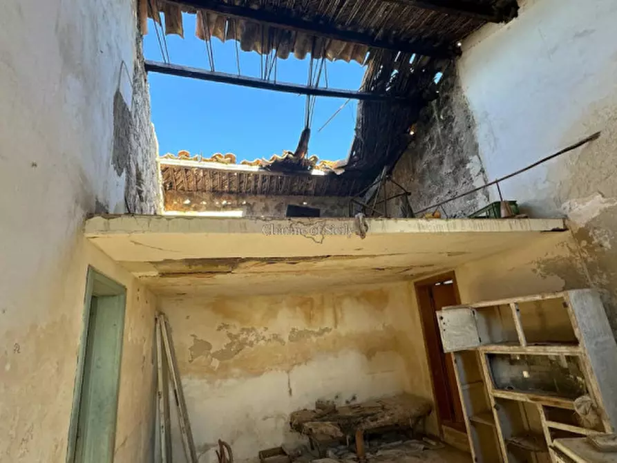 Immagine 25 di Casa indipendente in vendita  a Modica