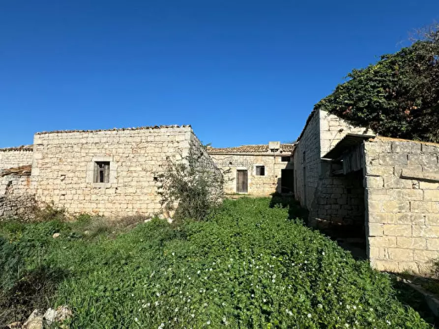 Immagine 27 di Casa indipendente in vendita  a Modica