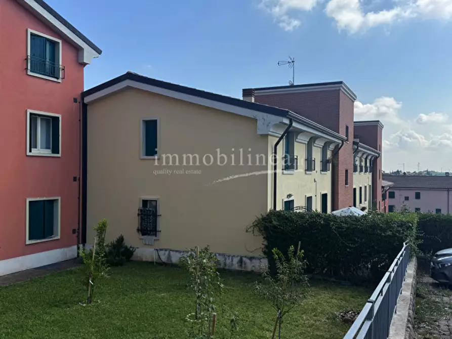Immagine 4 di Appartamento in vendita  in via cavalline 50 a Cavaion Veronese