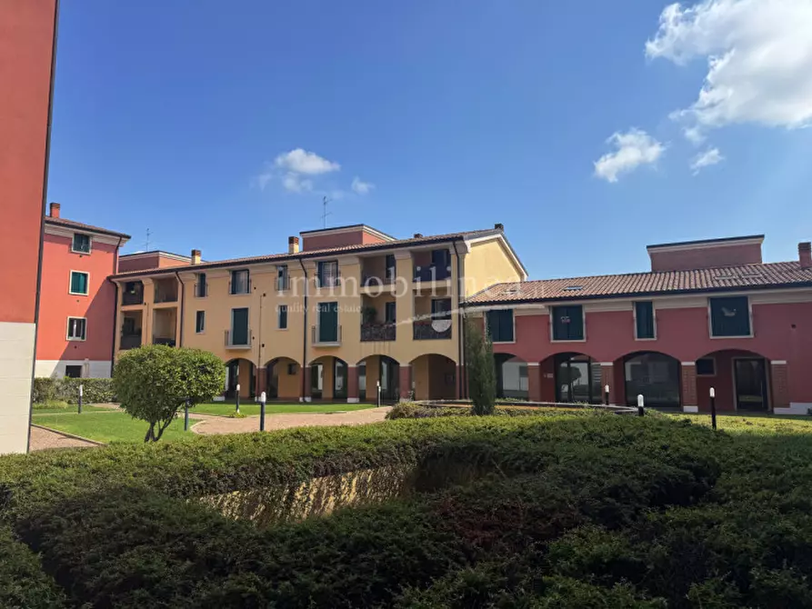 Immagine 8 di Appartamento in vendita  in via cavalline 50 a Cavaion Veronese