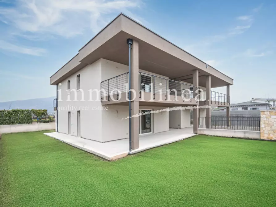 Immagine 3 di Appartamento in vendita  in Località Gazzoli a Costermano sul Garda