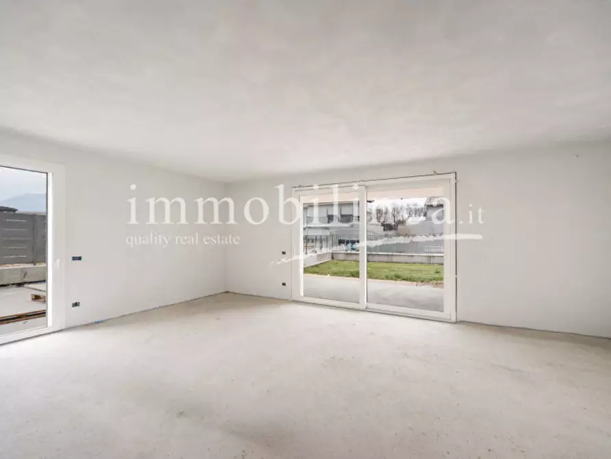 Immagine 11 di Appartamento in vendita  in Località Gazzoli a Costermano sul Garda