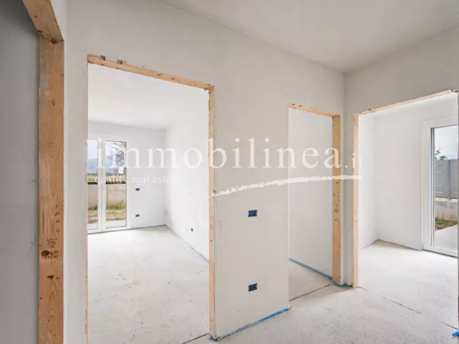 Immagine 19 di Appartamento in vendita  in Località Gazzoli a Costermano sul Garda