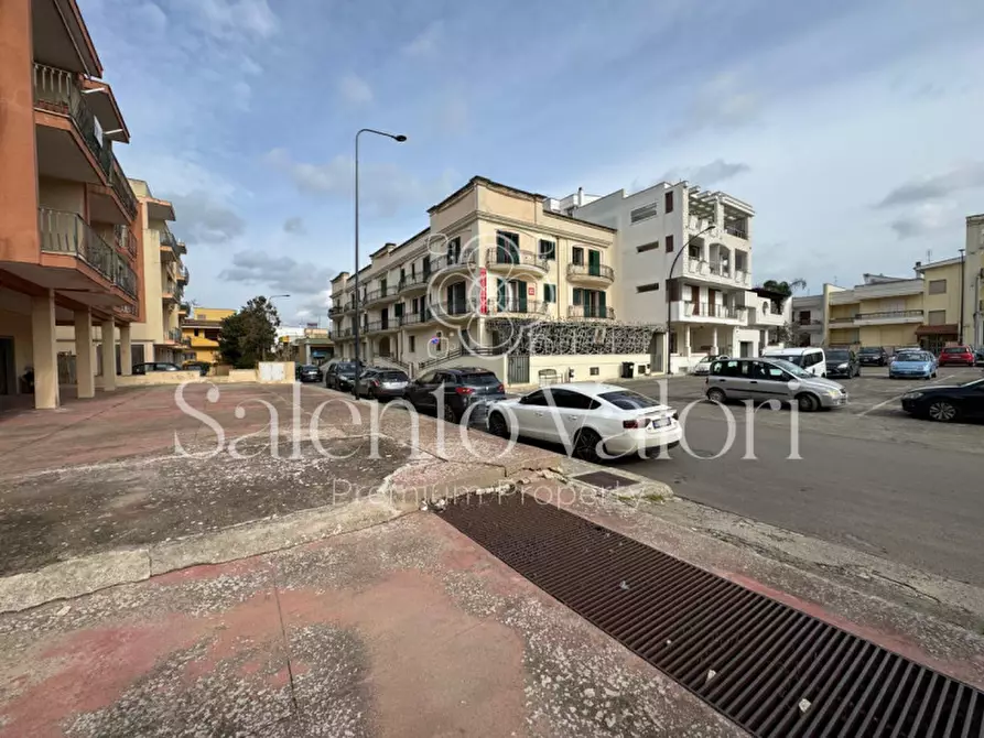 Immagine 7 di Attività commerciale in vendita  in Piazzetta Terranova a Parabita