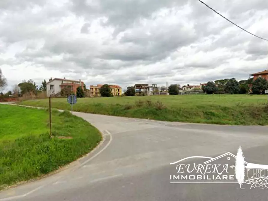 Immagine 7 di Terreno in vendita  in Via Santa Maria a Castiglione Del Lago
