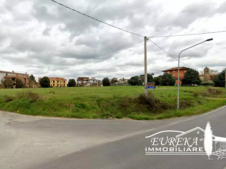 Immagine 6 di Terreno in vendita  in Via Santa Maria a Castiglione Del Lago