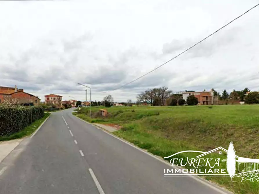 Immagine 8 di Terreno in vendita  in Via Santa Maria a Castiglione Del Lago