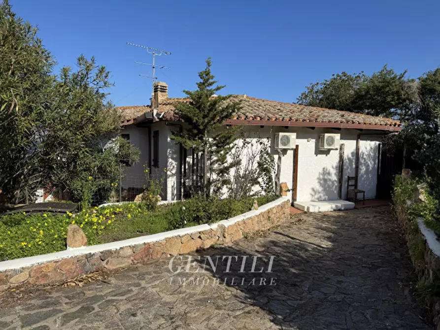 Immagine 41 di Villa in vendita  in Via Tre Monti a Arzachena