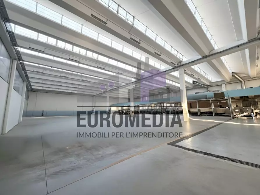 Immagine 2 di Capannone industriale in vendita  in Via roma, 1 a Montorso Vicentino