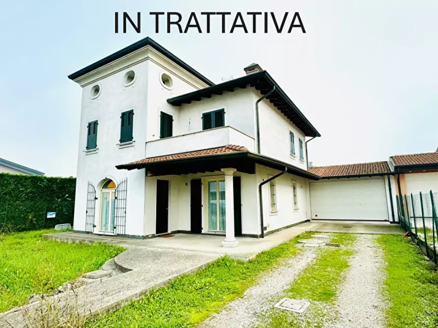 Immagine 1 di Villa in vendita  a Visano