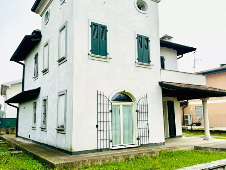 Immagine 3 di Villa in vendita  a Visano