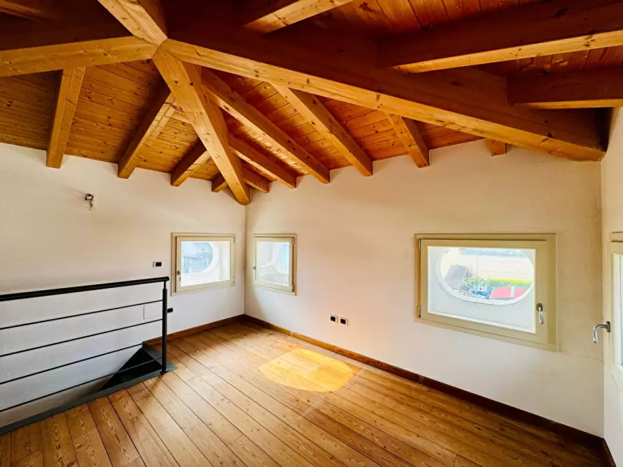 Immagine 28 di Villa in vendita  a Visano