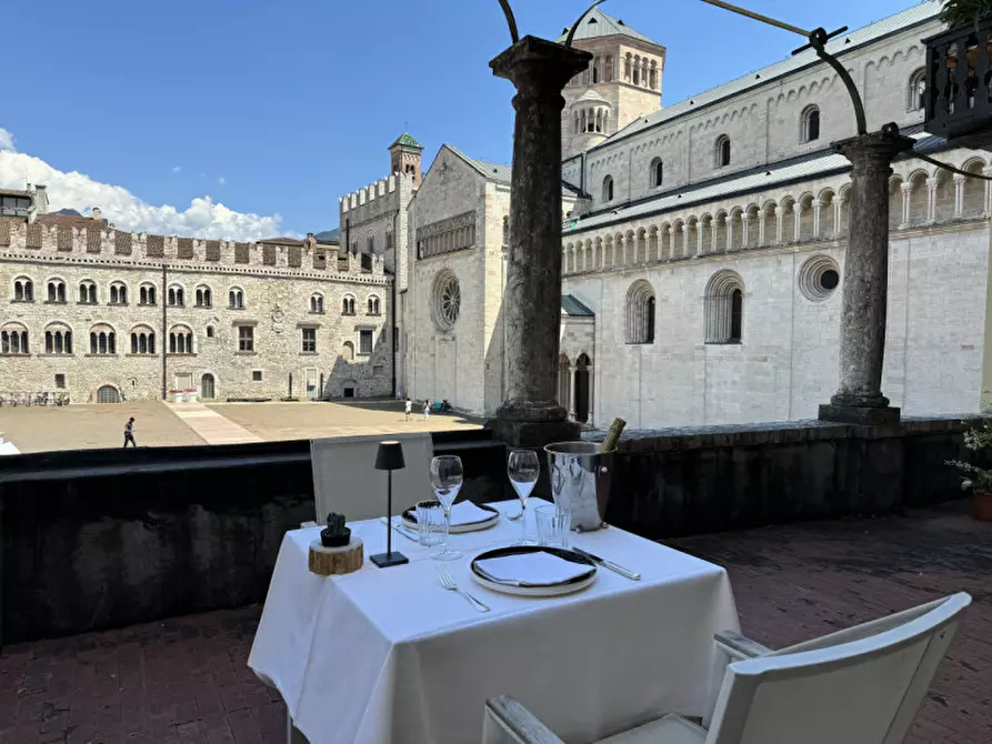 Immagine 1 di Appartamento in vendita  in piazza duomo a Trento