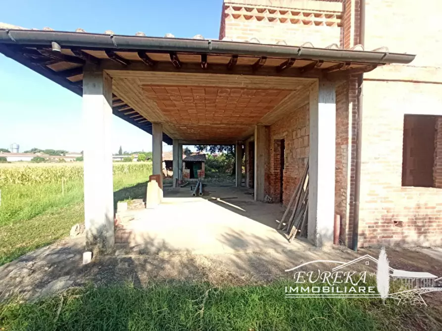 Immagine 4 di Villa in vendita  in via roma 152 a Castiglione Del Lago