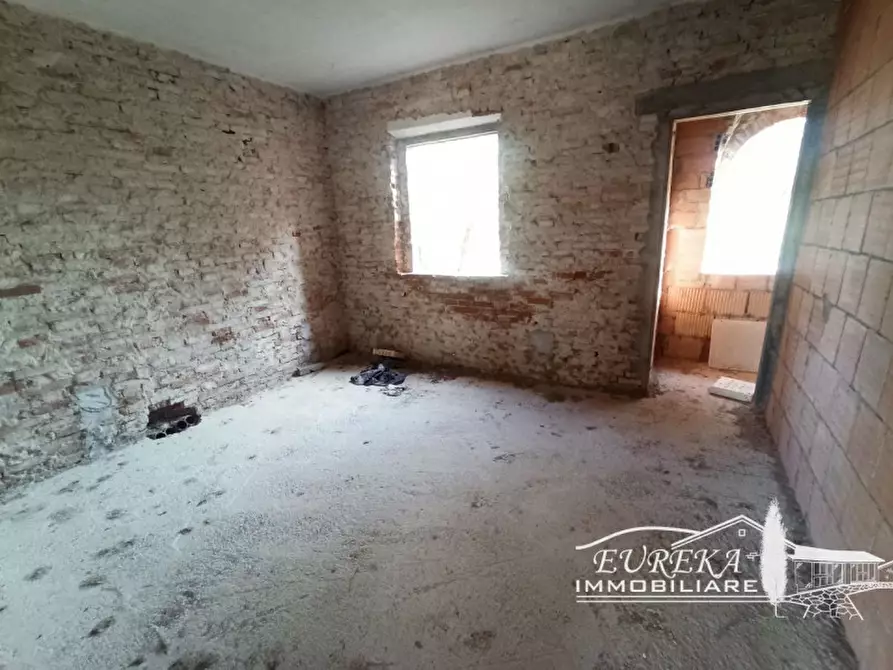 Immagine 9 di Villa in vendita  in via roma 152 a Castiglione Del Lago