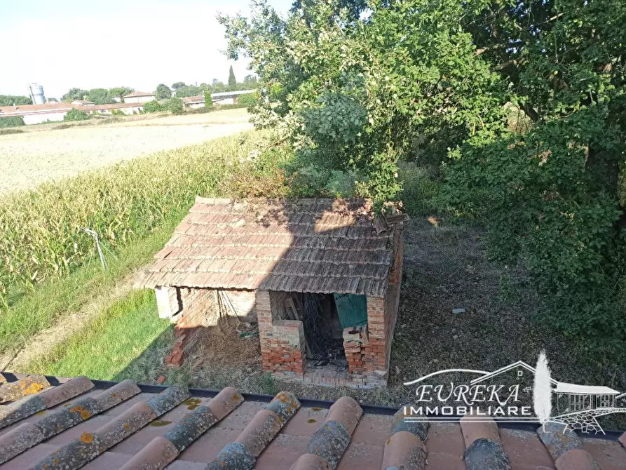 Immagine 10 di Villa in vendita  in via roma 152 a Castiglione Del Lago