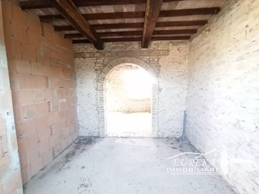 Immagine 13 di Villa in vendita  in via roma 152 a Castiglione Del Lago